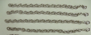 Zilverkleurige schakel armband met karabijnsluiting