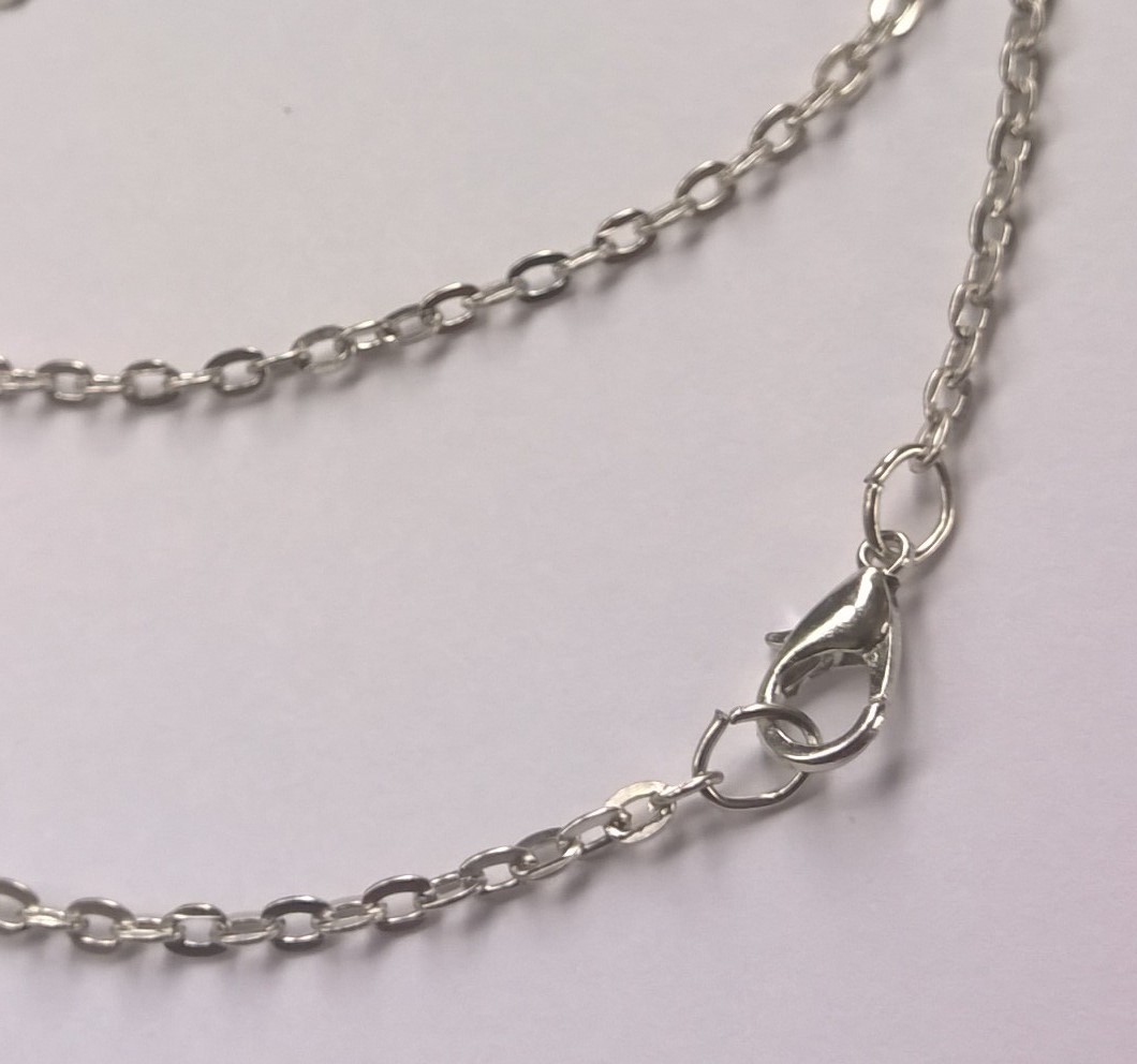 Zilverkleurige ketting