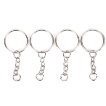 sleutelhangerring met kettinkje
