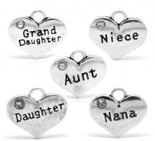 Hartje 'Granddaughter' 'Daughter' 'Aunt' 'Nana' 'Niece'