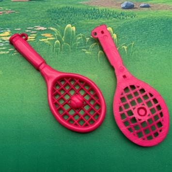 Donkerroze tennisracket bedel