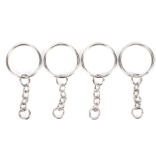 sleutelhangerring met kettinkje